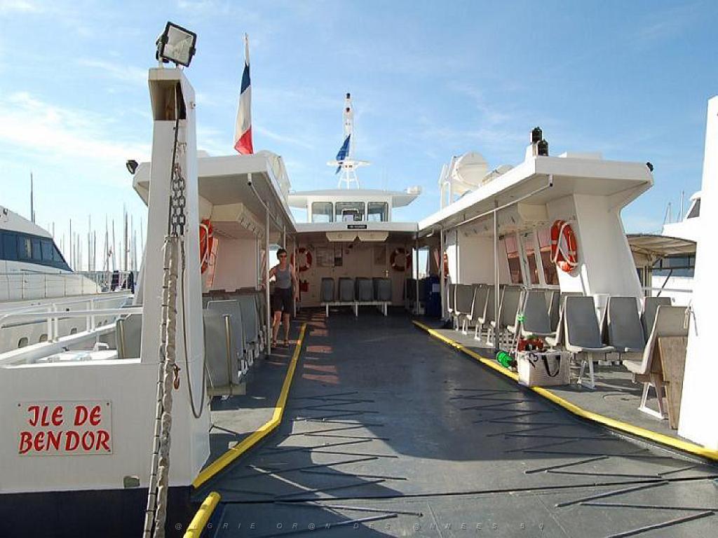 183 D33 ILE DE BENDOR_000002.jpg